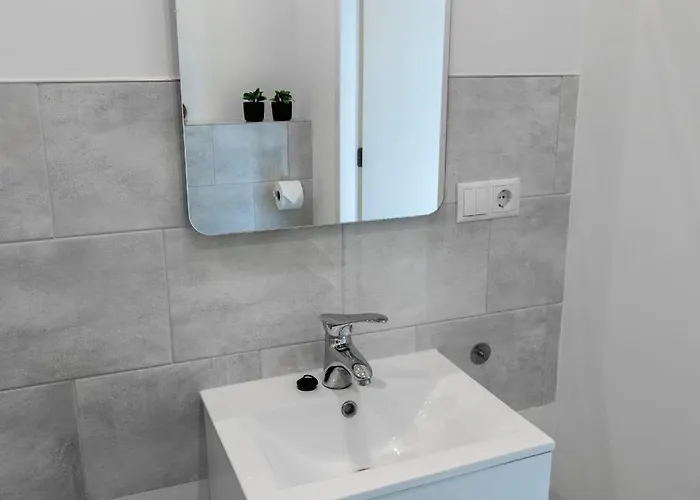 Apartment Chic W Bathroom & Kitchen Raamsdonksveer