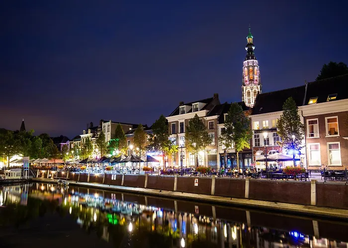 Chic W Bathroom & Kitchen Apartment